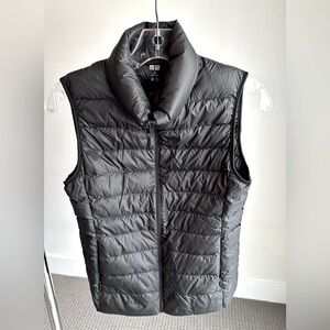 Girls Uniqlo light poly-down Vest